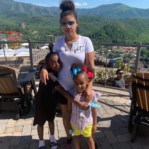 Meet your Posher, Lola